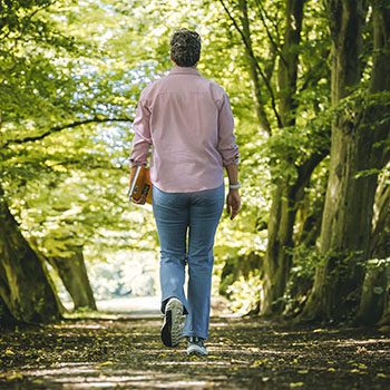 afbeeling-petra-in-het-bos2